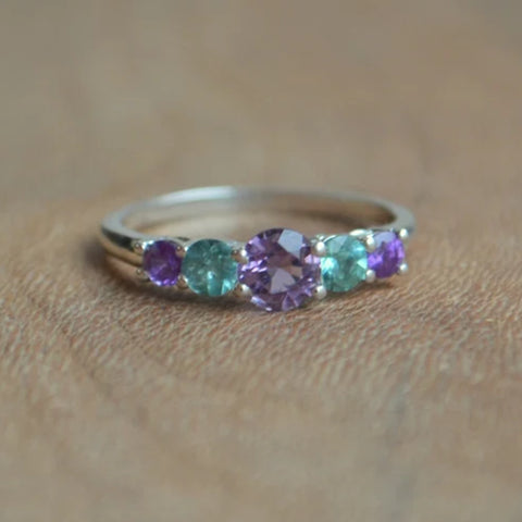 Ball Prong Ring